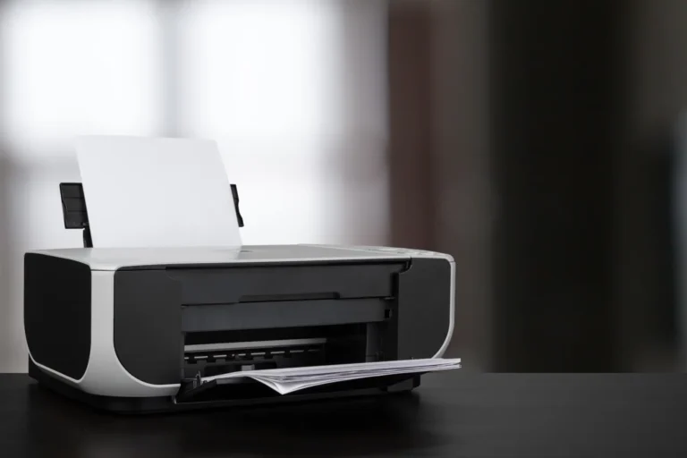 Jak wybrać idealną drukarkę do biura? Praktyczny przewodnik dla firm